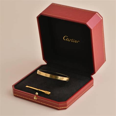 750 21 cartier ip 6688|how to tell if a cartier bracelet is real.